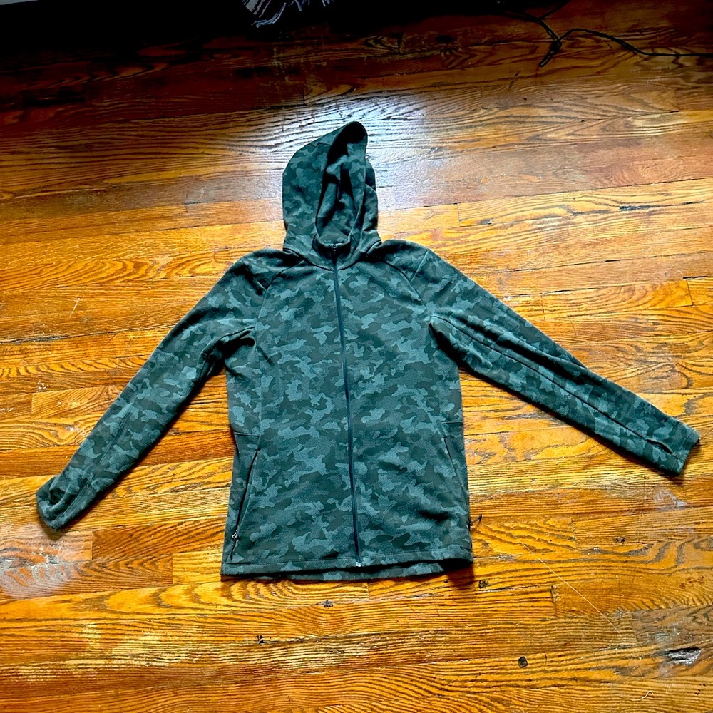 Lululemon Full Zip Surge Warm Jacket Green Camo Size M